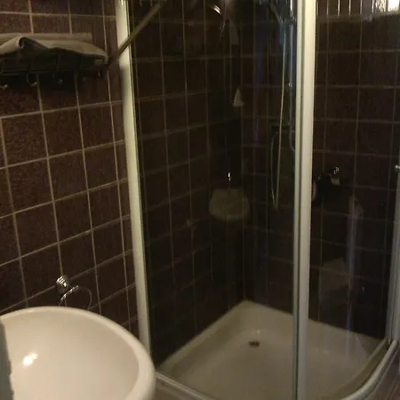 Hotel Golden Dragon 3*