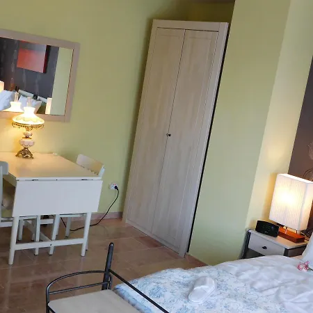 Golden Dragon Hotel 3*